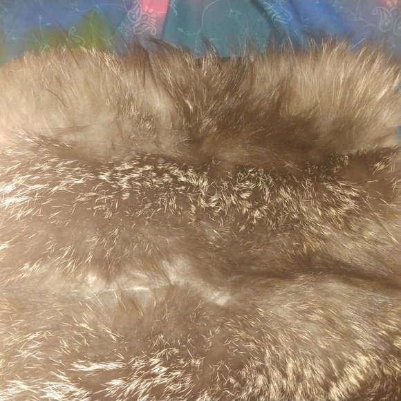 ❤️Vintage CHRISTIAN DIOR Fur Hand Warmer Plus Zip Compartment - Picture 4 of 8